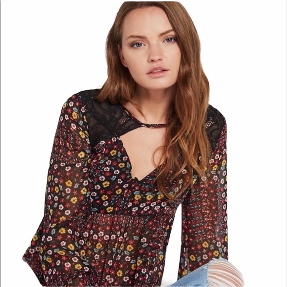 NWT BCBGeneration Floral Top Lace Trim,V-Neck,Black-Multi,Bell Sleeve,Size 2 - Picture 1 of 15